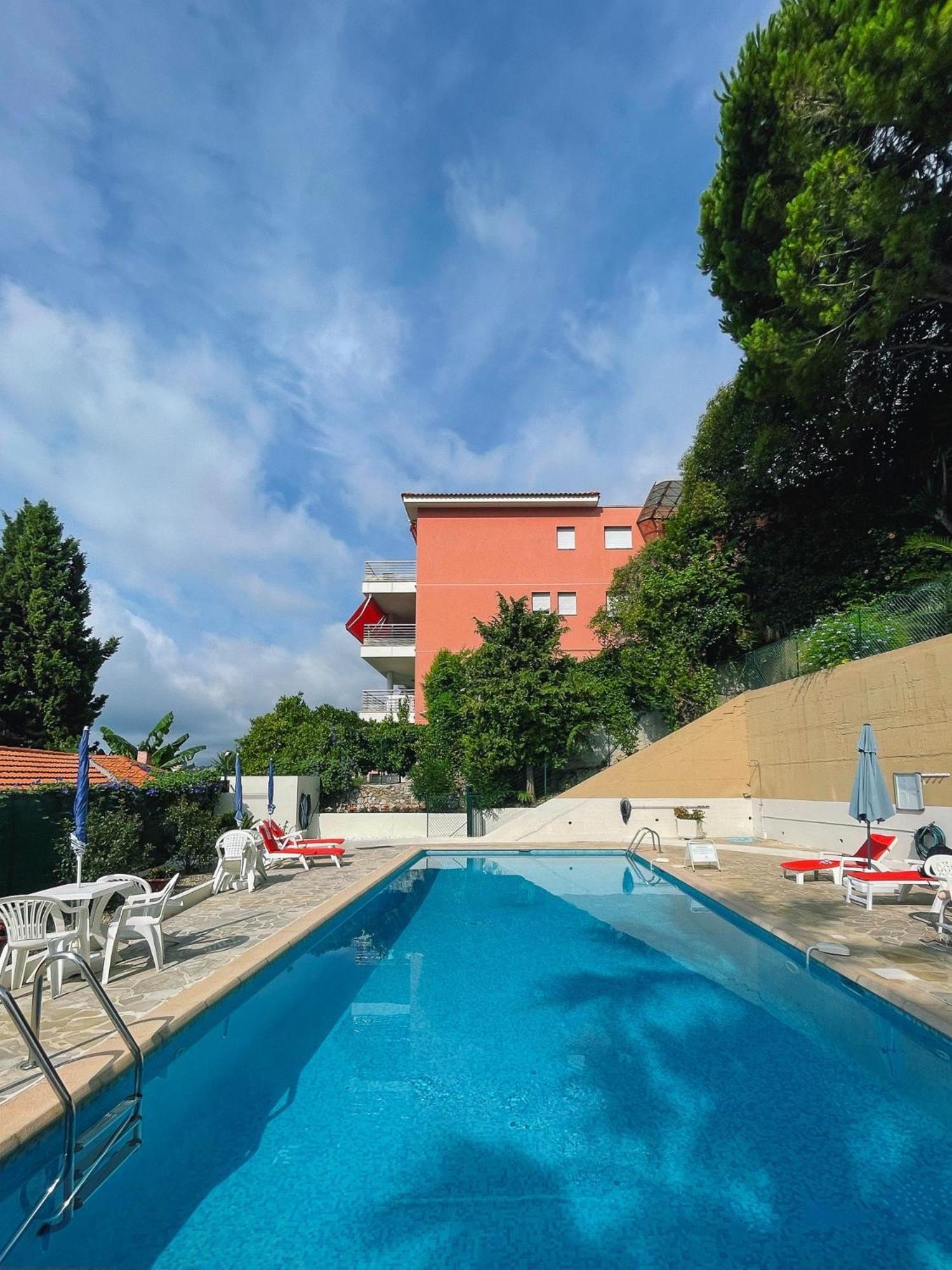 Mansfield Vue Carte Postale Terrasse Piscine Calme Port A 200M A Pied Daire Menton Dış mekan fotoğraf